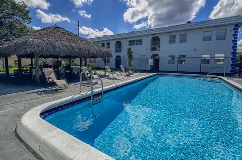 1007 W Prospect Rd, Fort Lauderdale, FL 33309