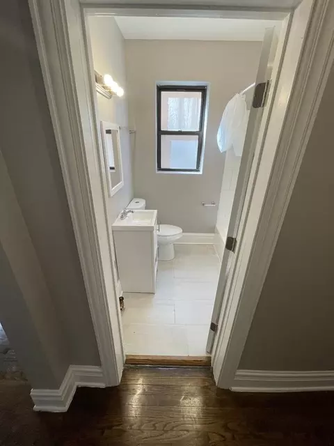 11019 S Vernon Ave, Chicago, IL 60628