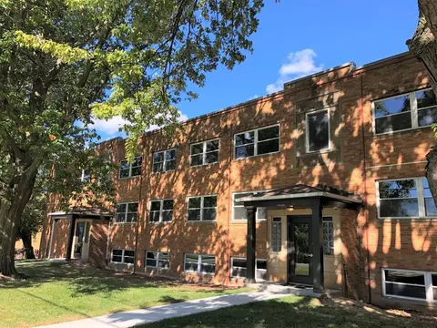 21140 Detroit Rd, Rocky River, OH 44116