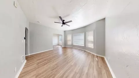 5460 Bancroft Ave, Oakland, CA 94601