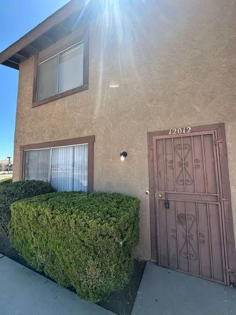 16280 Sequoia St, Hesperia, CA 92345