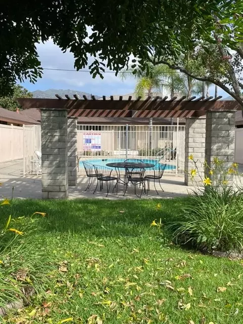 1125 E Foothill Blvd, Glendora, CA 91741