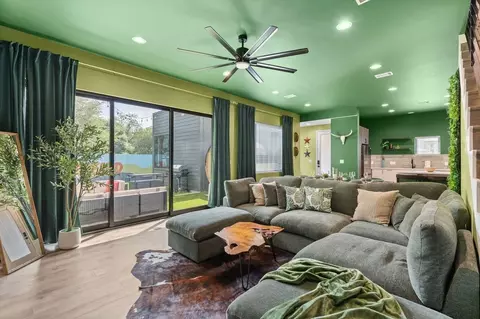 4407 Merle Dr, Austin, TX 78745
