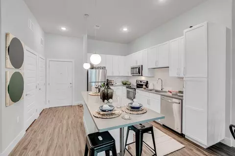 646 W Smith St, Orlando, FL 32804 photo 14