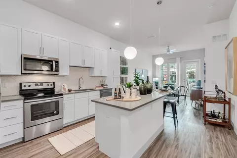 646 W Smith St, Orlando, FL 32804 photo 11