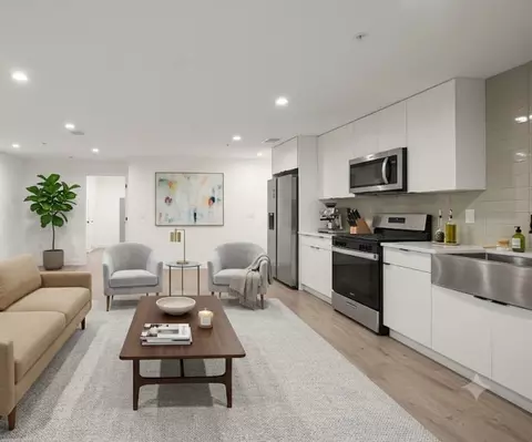 171 S Hoover St, Los Angeles, CA 90004
