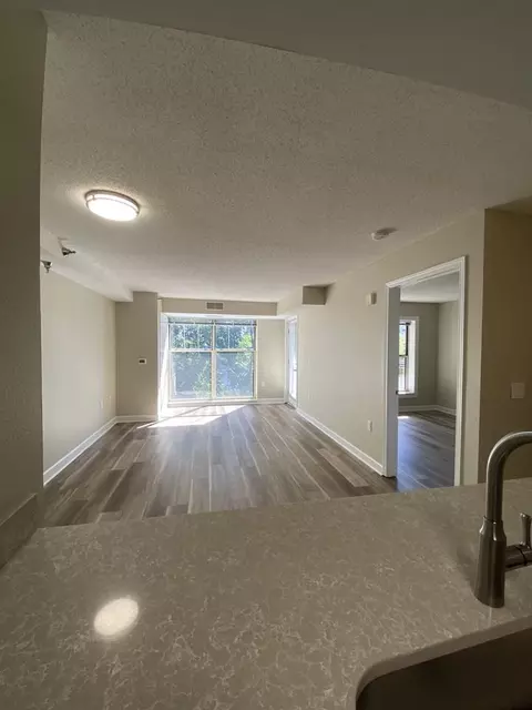202 N Hamilton St, Madison, WI 53703