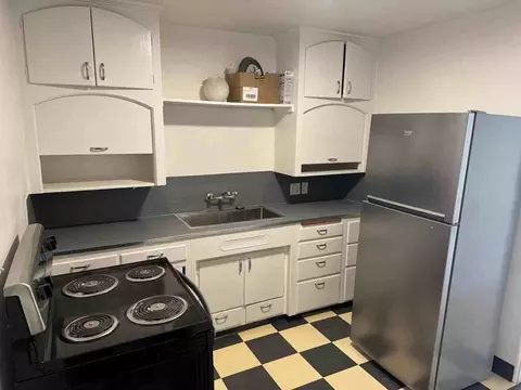 1860 Potter St, Eugene, OR 97403 photo 7