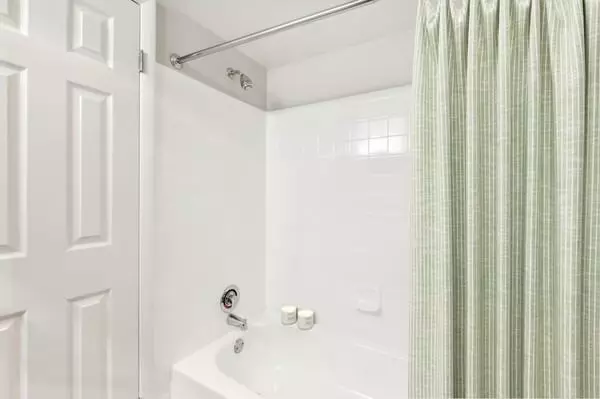  8525 Burling Wood Dr, West Springfield, VA 22152 photo 19