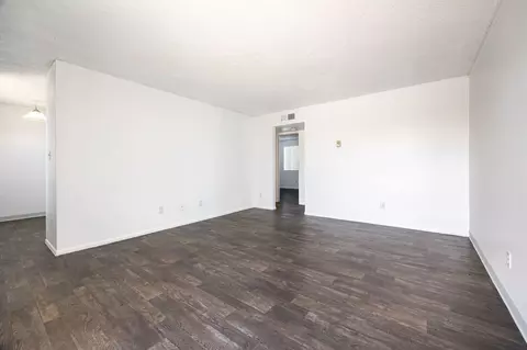 4404 W Bethany Home Rd, Glendale, AZ 85301