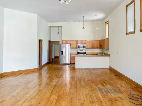 2954 N Racine Ave, Chicago, IL 60657
