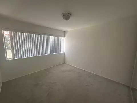 285 W California Blvd, Pasadena, CA 91105 photo 21