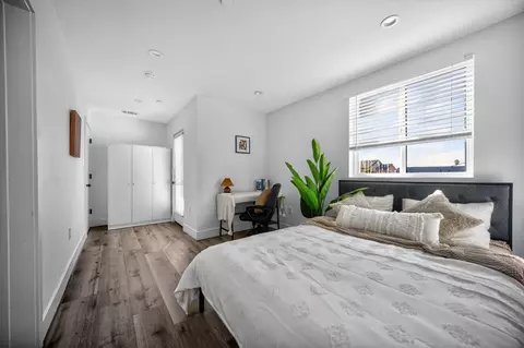 1530 W 37th St, Los Angeles, CA 90018