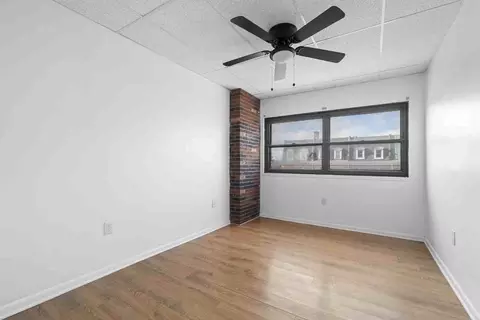 2539 Saint Paul St, Baltimore, MD 21218