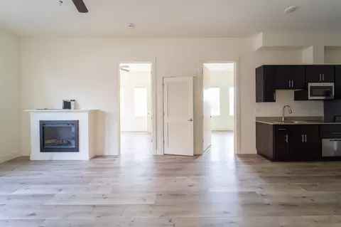 7980 SW Capitol Hill Rd, Portland, OR 97219