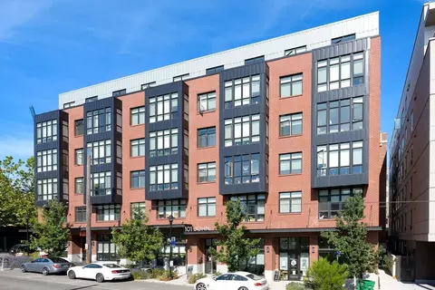101 John St, Seattle, WA 98109