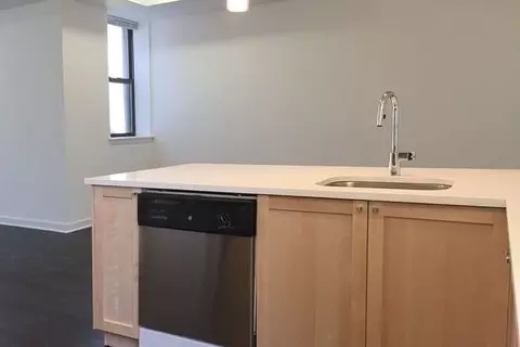 5507 S Hyde Park Blvd, Chicago, IL 60637