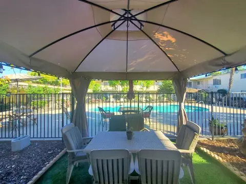 1040 E Washington Ave, El Cajon, CA 92020