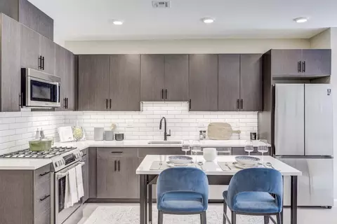 107 1st St, Cambridge, MA 02141 photo 25