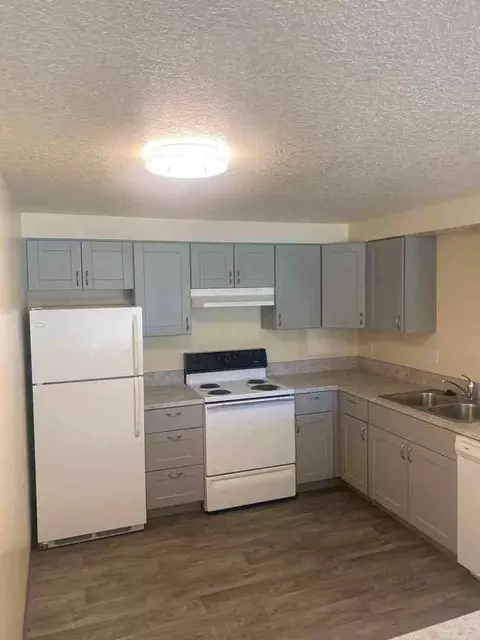 1555 W 18th Ave, Eugene, OR 97402 photo 6