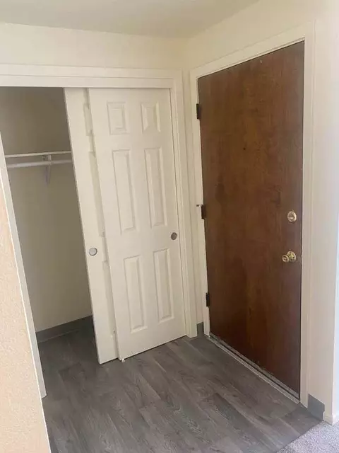 1555 W 18th Ave, Eugene, OR 97402 photo 3