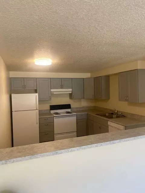 1555 W 18th Ave, Eugene, OR 97402 photo 5