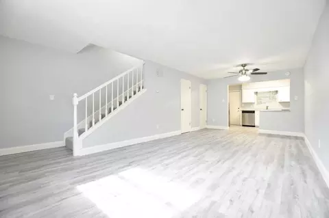 3650 SW 20th Ave, Gainesville, FL 32607