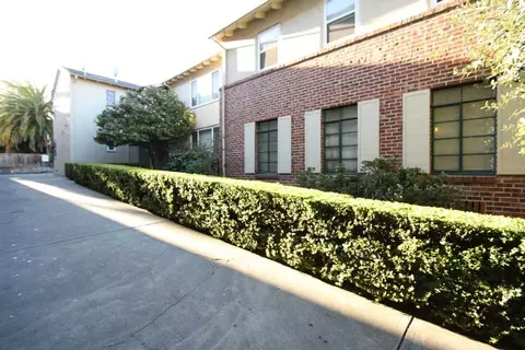 275 Macarthur Blvd, Oakland, CA 94610