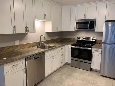 2707 O St, Sacramento, CA 95816