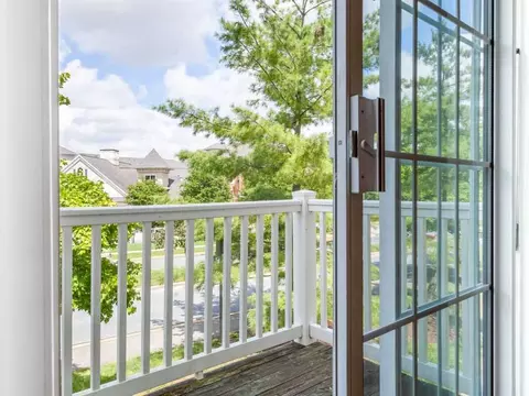 8185 Scenic Meadow Dr, Laurel, MD 20724 photo 4
