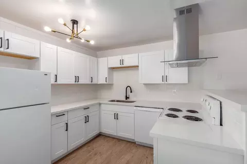241 E 1st Ave, Mesa, AZ 85210