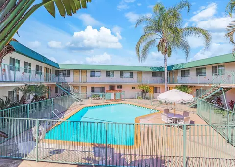 11635 11649 Downey Ave, Downey, CA 90241