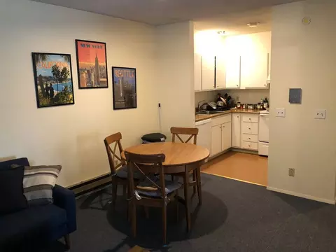 5520 15th Ave NE, Seattle, WA 98105