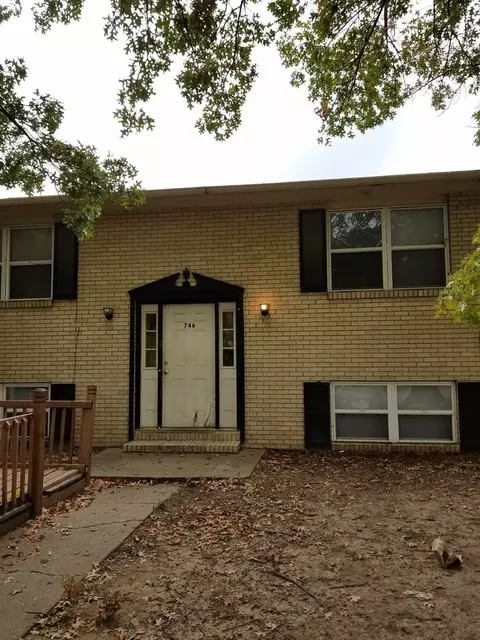 746 Demaret Dr, Columbia, MO 65202