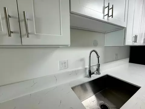 1284 Havenhurst Dr, West Hollywood, CA 90046