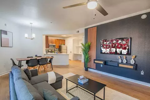 7455 N 95th Ave, Glendale, AZ 85305
