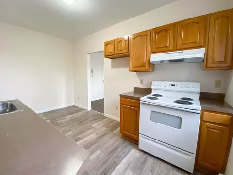 162 Ward St, Hartford, CT 06106