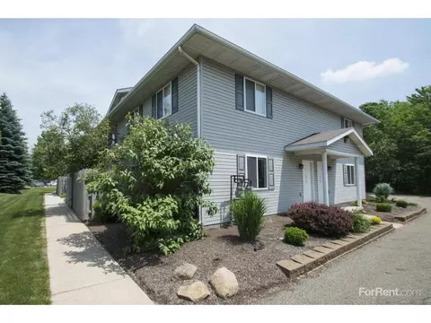 2100 Tennyson Ave NE, Massillon, OH 44646 photo 4