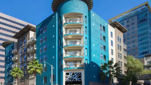 1050 Wilshire Blvd, Los Angeles, CA 90017 photo 4