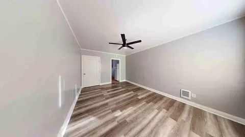 6405 Bancroft Ave, Oakland, CA 94605
