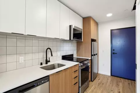 1140 NW Market St, Seattle, WA 98107 photo 2