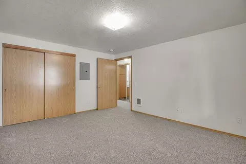 12509 SE Foster Rd, Portland, OR 97236