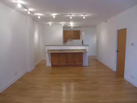 537 S Dearborn St, Chicago, IL 60605