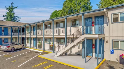 3933 SE Francis St, Portland, OR 97202