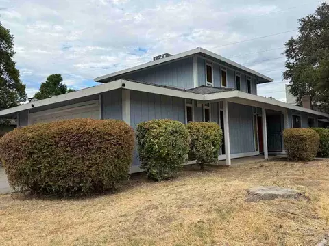 2354 Villanova Cir, Sacramento, CA 95825