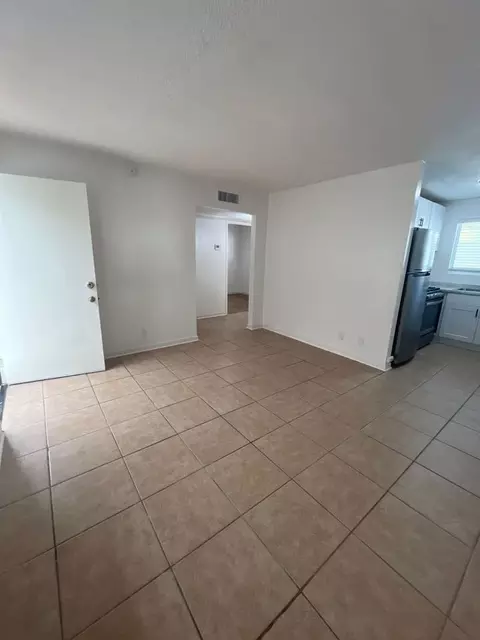 1433 S Kenneth Pl, Tempe, AZ 85281