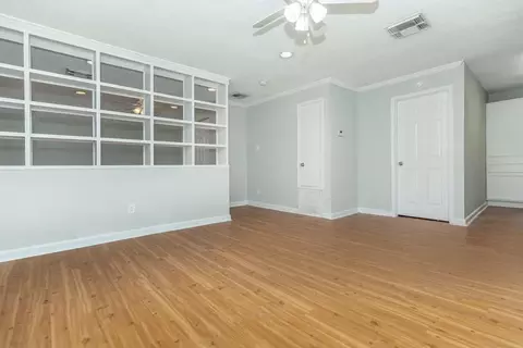 3001 Hillcroft St, Houston, TX 77057