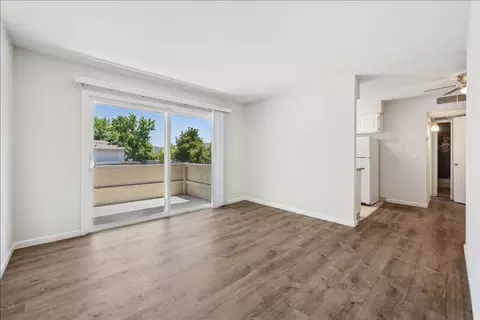 7051 Bowling Dr, Sacramento, CA 95823