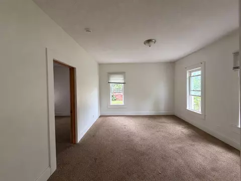 1946 Francis St, Eau Claire, WI 54703