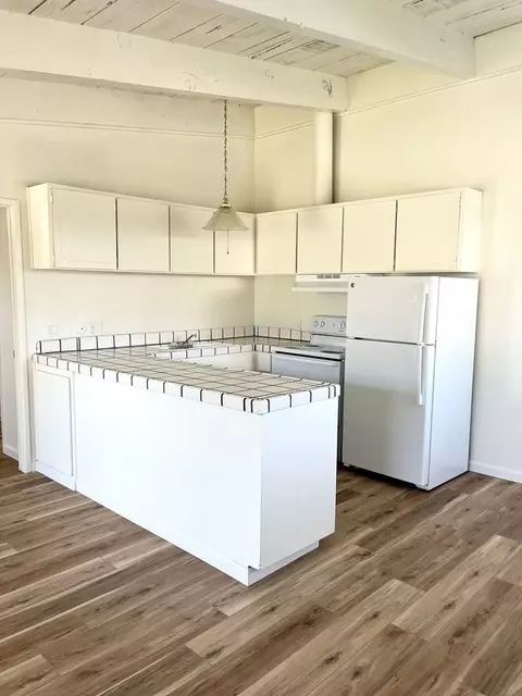1355 Stabler Ln, Yuba City, CA 95993